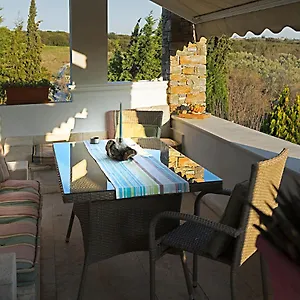 apt-lovely-apartm-near-airport.hotelschalkidiki.net/