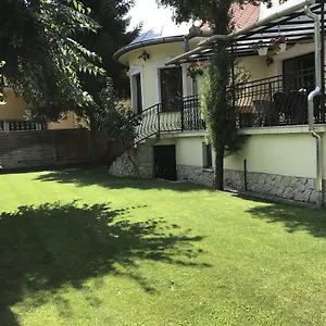 palma-villa-in-city-park-budapest.inbudapesthotels.com/