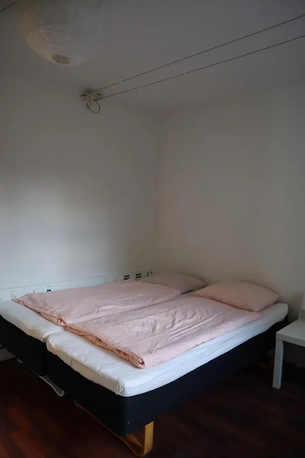 Charming Red Courtyard Apartment Kopenhagen 0*,